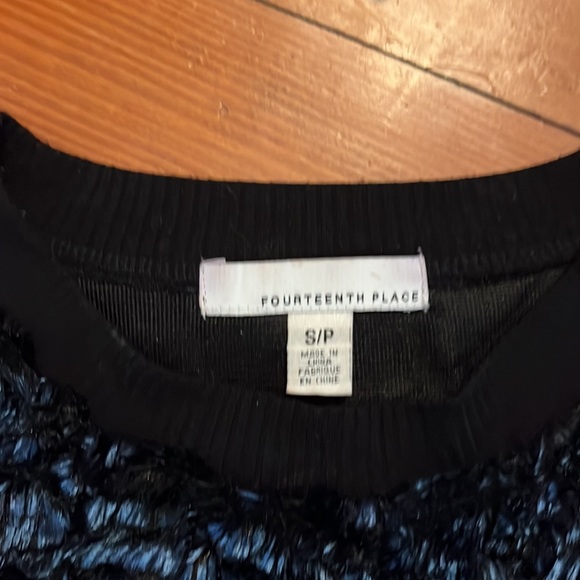 Fuzzy sweatshirt women’s Small shiny festive navy/black - Picture 4 of 6